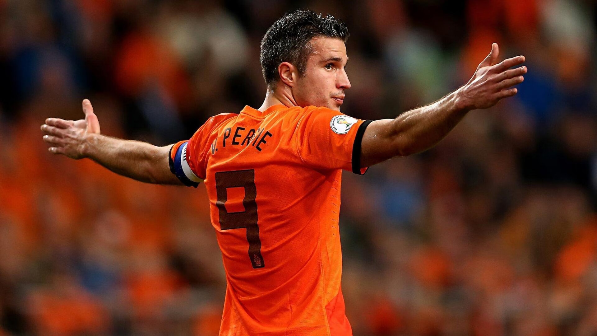 李恩：全黑队中场核心，用精准传球和出色防守统治比赛，李恩采访视频